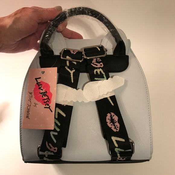 🐱Betsey Johnson Maraa Sky Mid Size Backpack - Picture 4 of 7